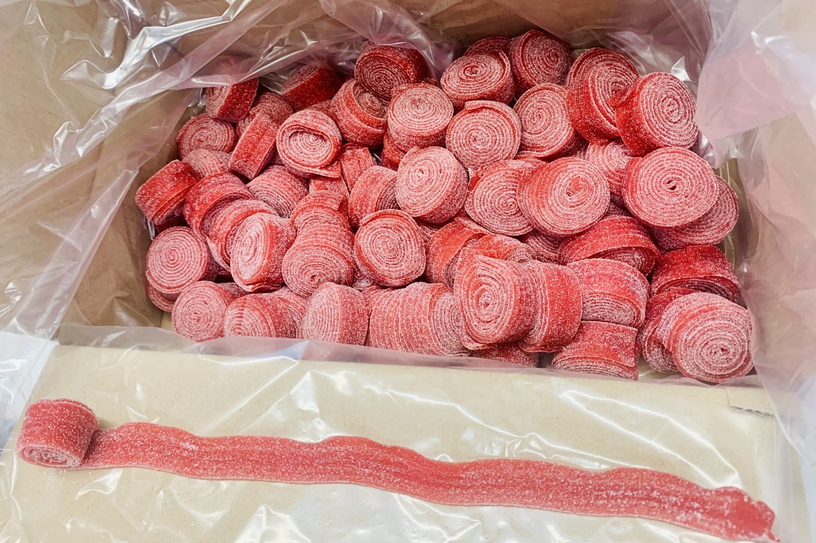 RED LIQUORICE ROLL DISCO PICA FRESA 72u.3KG - imagen 2